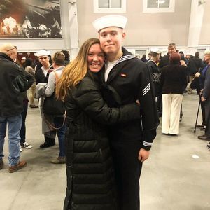 Meet your Posher, Dom